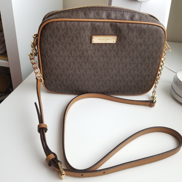 michael kors women's jet set large crossbody bag